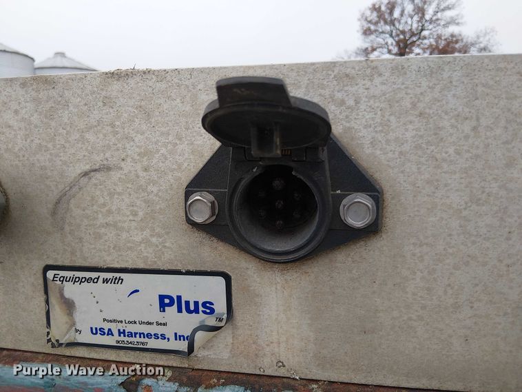 image for item DT4683 2000 Transcraft Eagle W2 flatbed trailer