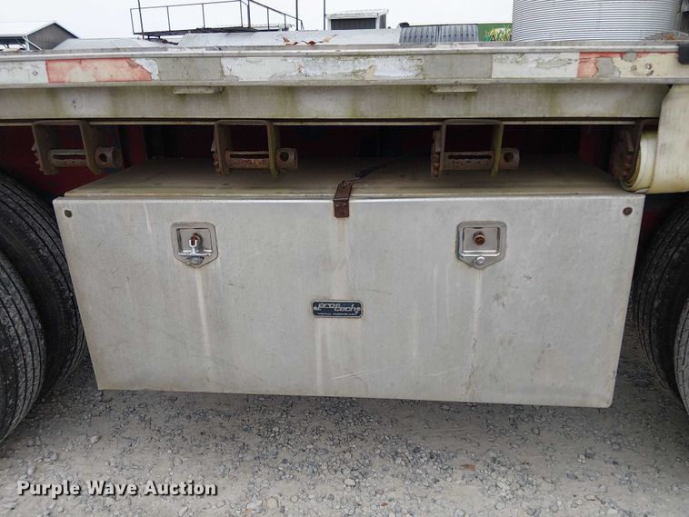 image for item DT4683 2000 Transcraft Eagle W2 flatbed trailer