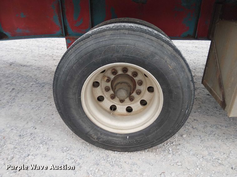 image for item DT4683 2000 Transcraft Eagle W2 flatbed trailer