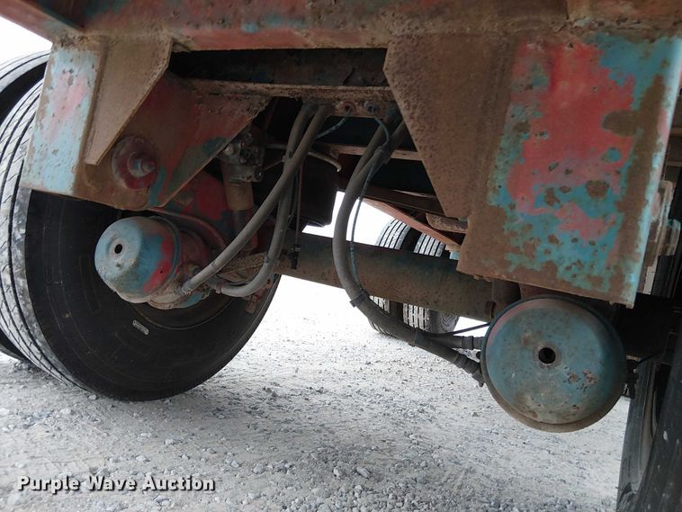 image for item DT4683 2000 Transcraft Eagle W2 flatbed trailer