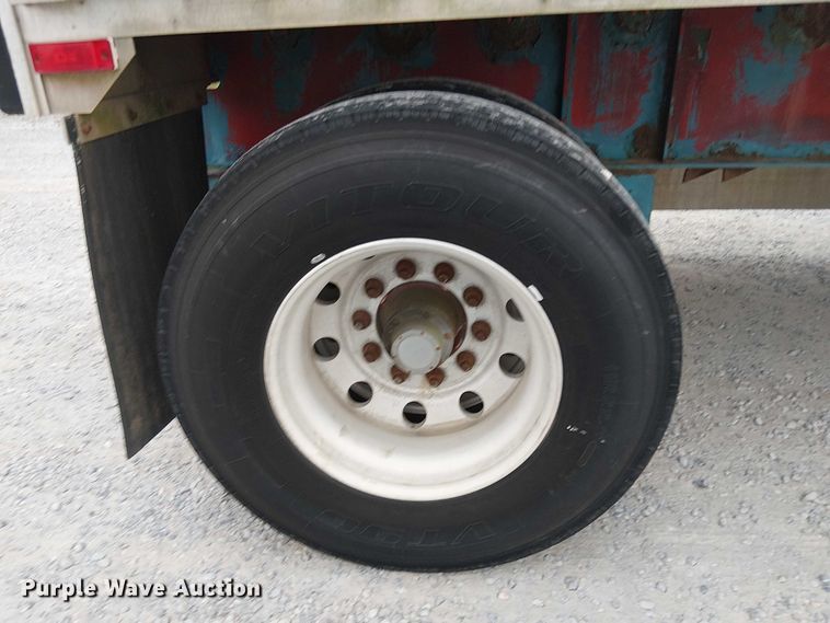 image for item DT4683 2000 Transcraft Eagle W2 flatbed trailer