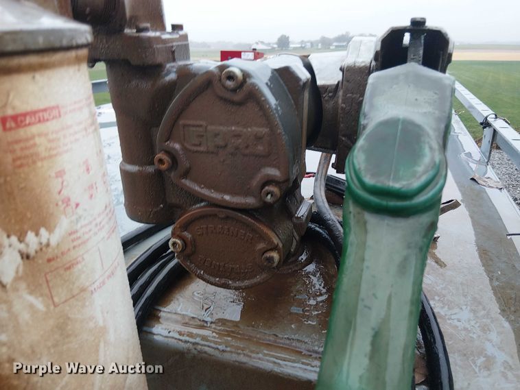 image for item DT4693 2022 LDJ EV750 fuel trailer