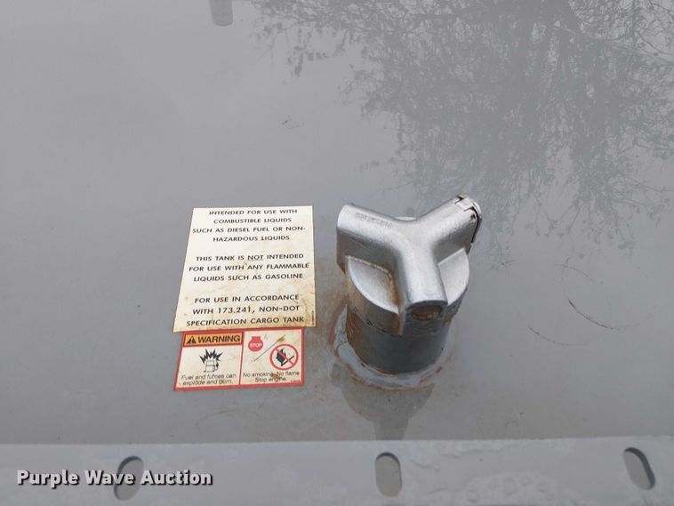 image for item DT4693 2022 LDJ EV750 fuel trailer