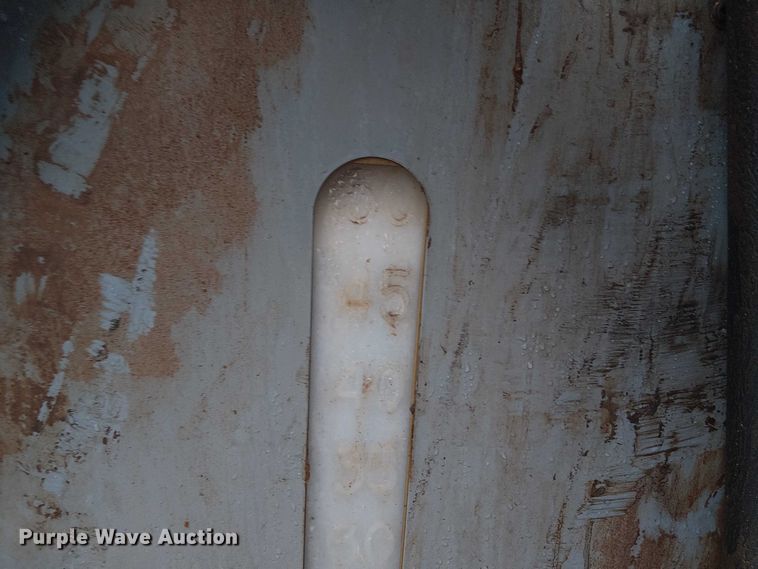 image for item DT4693 2022 LDJ EV750 fuel trailer