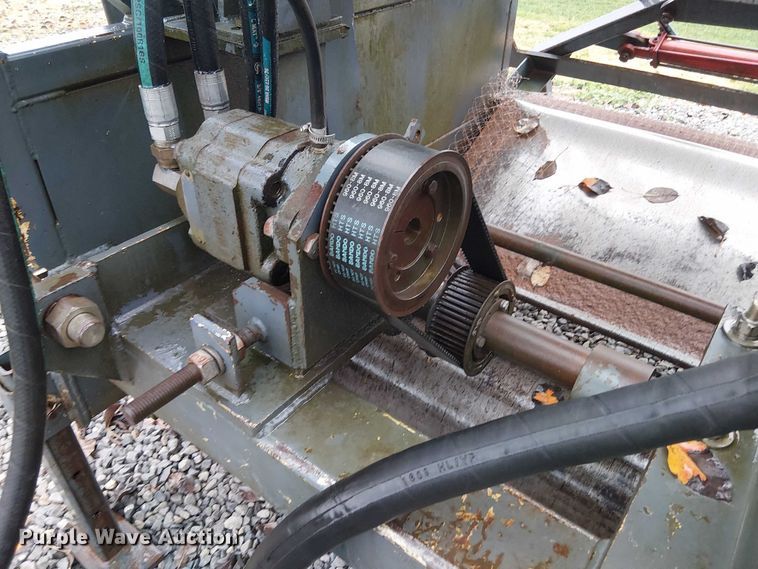 image for item DT4694 Sod unroller