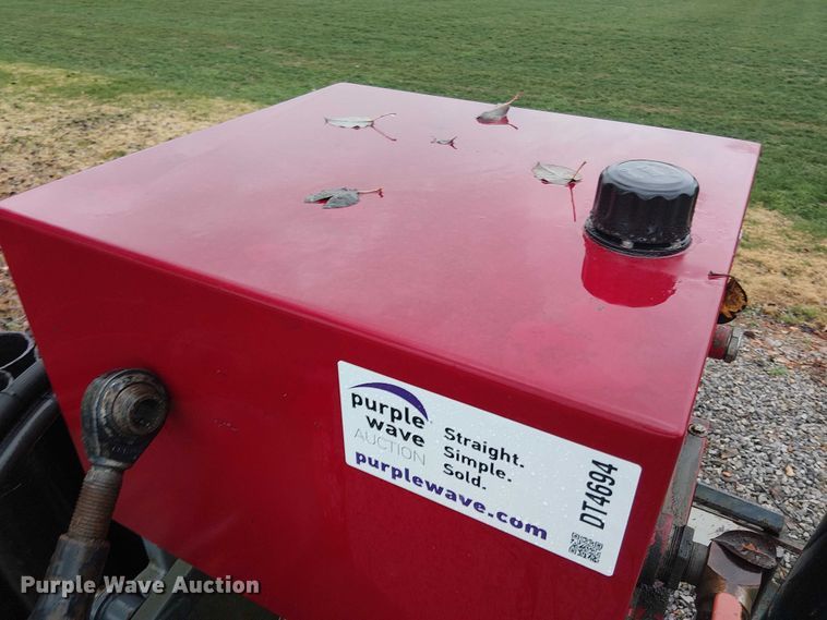 image for item DT4694 Sod unroller