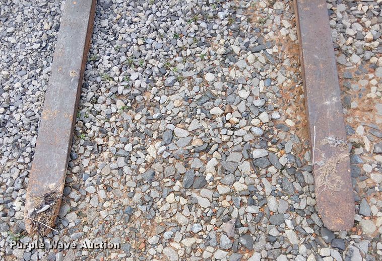 image for item DT4696 2015 Paladin skid steer forks