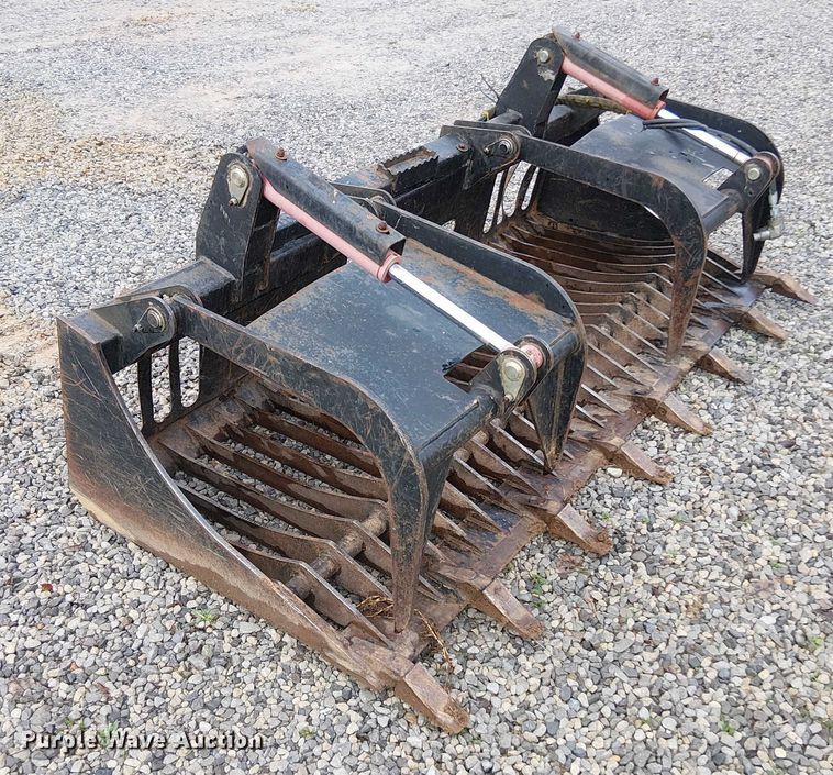 image for item DT4698 Skid steer rock grapple bucket