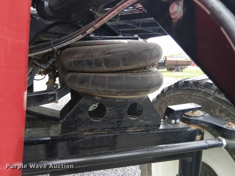 image for item DT4700 2019 Apache AS640 sprayer