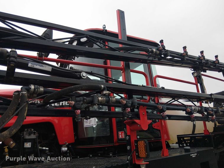 image for item DT4700 2019 Apache AS640 sprayer