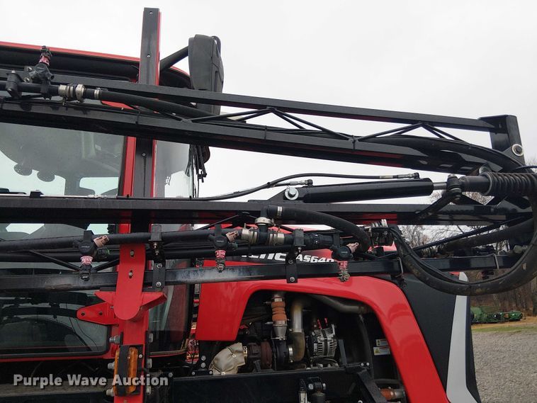 image for item DT4700 2019 Apache AS640 sprayer