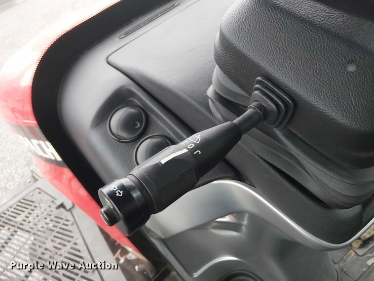 image for item DT4700 2019 Apache AS640 sprayer