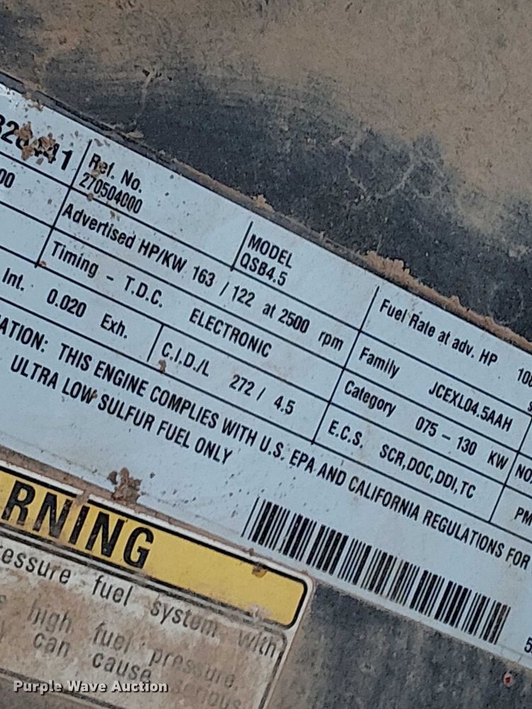 image for item DT4700 2019 Apache AS640 sprayer