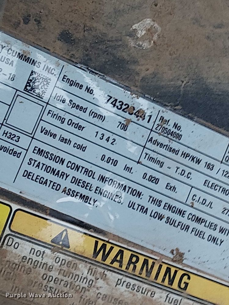 image for item DT4700 2019 Apache AS640 sprayer