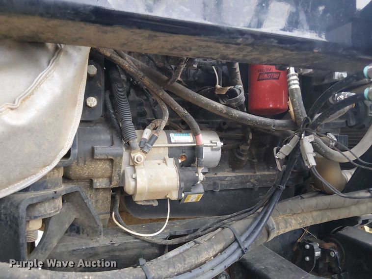 image for item DT4700 2019 Apache AS640 sprayer