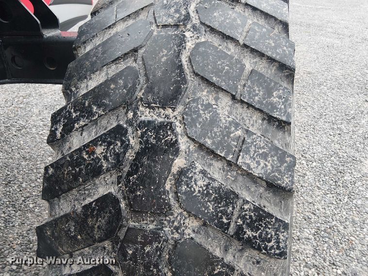 image for item DT4700 2019 Apache AS640 sprayer