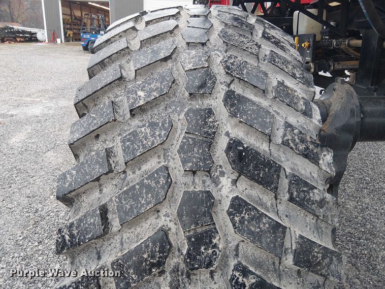 image for item DT4700 2019 Apache AS640 sprayer