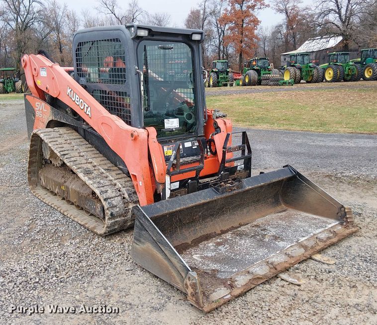 MINI CARGADOR SOBRE ORUGAS 2019 KUBOTA SVL952S