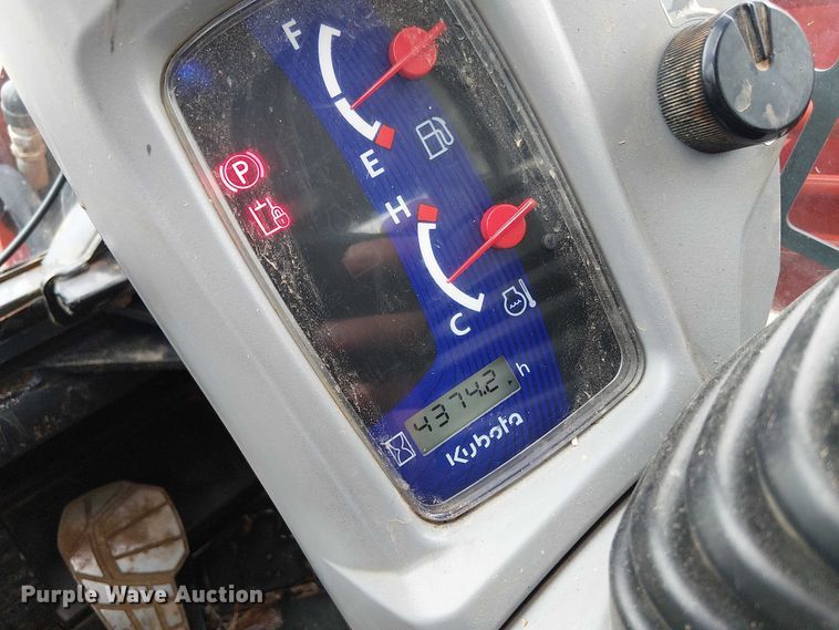 image for item DT4702 2019 Kubota SVL95-2S tracked skid steer loader