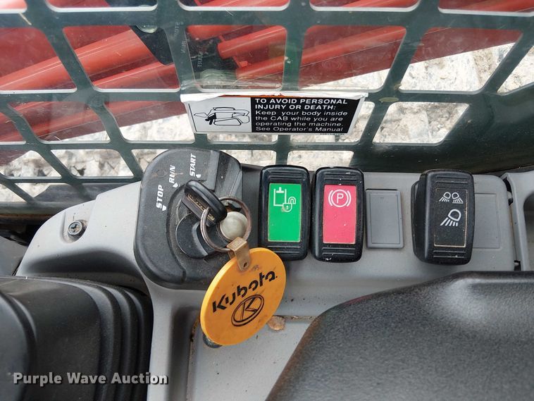 image for item DT4702 2019 Kubota SVL95-2S tracked skid steer loader