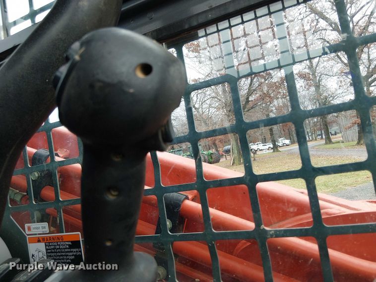 image for item DT4702 2019 Kubota SVL95-2S tracked skid steer loader