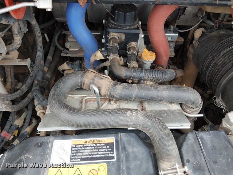 image for item DT4702 2019 Kubota SVL95-2S tracked skid steer loader