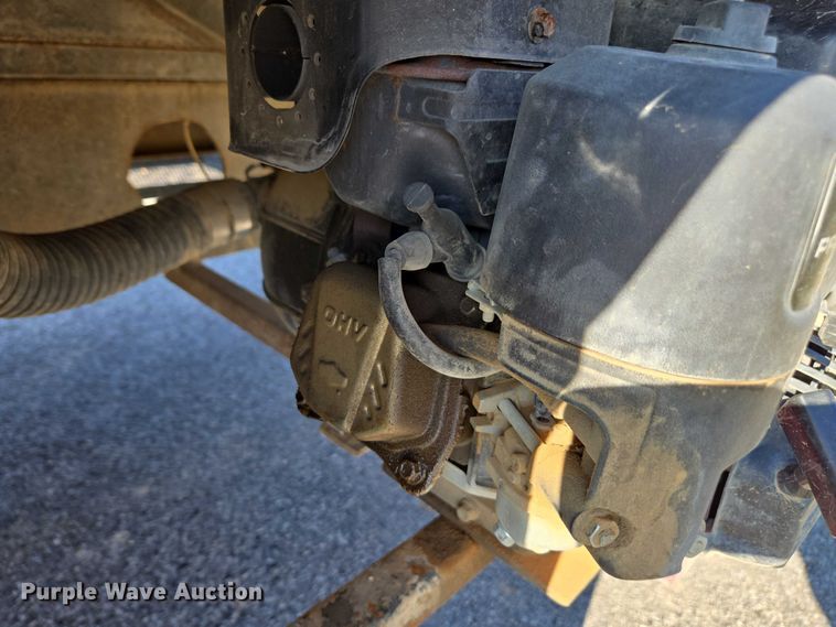 image for item DT4703 1990 Ford LN8000 water truck