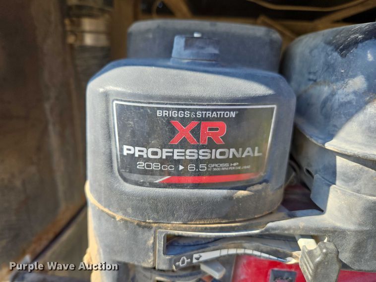 image for item DT4703 1990 Ford LN8000 water truck