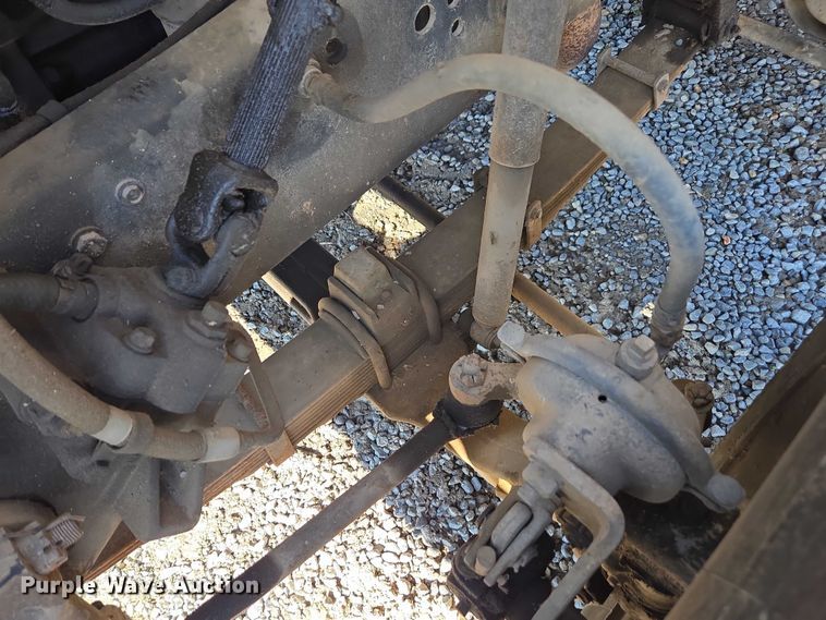 image for item DT4703 1990 Ford LN8000 water truck