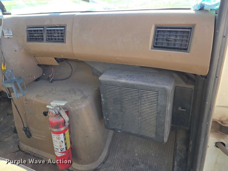 image for item DT4703 1990 Ford LN8000 water truck