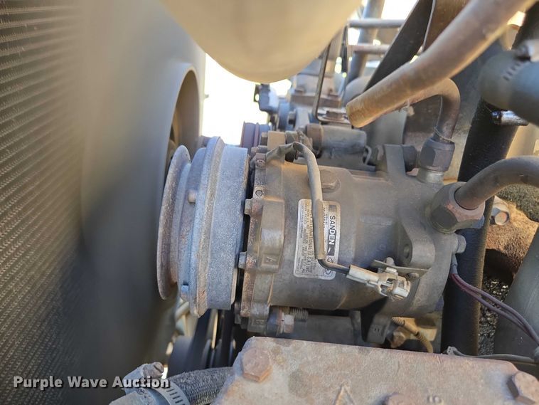 image for item DT4703 1990 Ford LN8000 water truck