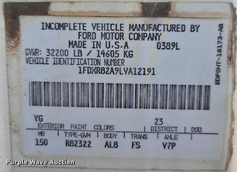 image for item DT4703 1990 Ford LN8000 water truck