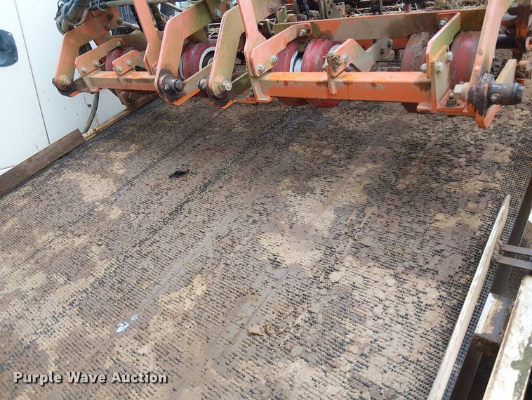 image for item DT4704 2021 Trebro AS3 sod harvester