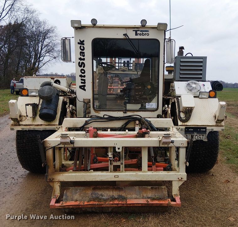 image for item DT4705 2005 Trebro AutoStack sod harvester