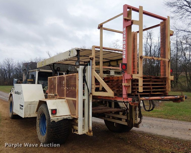 image for item DT4705 2005 Trebro AutoStack sod harvester