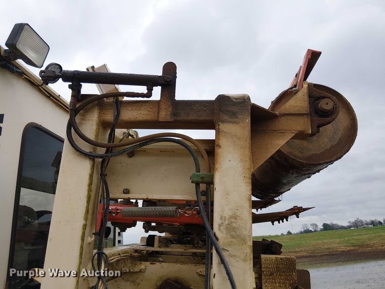 image for item DT4705 2005 Trebro AutoStack sod harvester