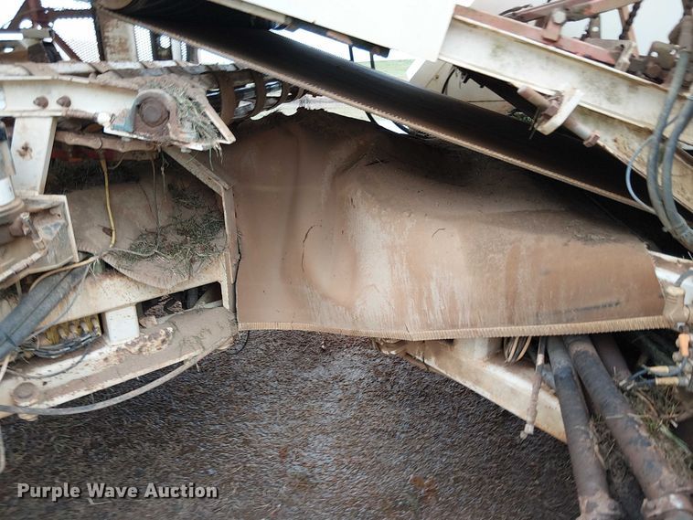 image for item DT4705 2005 Trebro AutoStack sod harvester