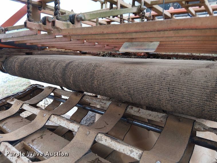 image for item DT4705 2005 Trebro AutoStack sod harvester