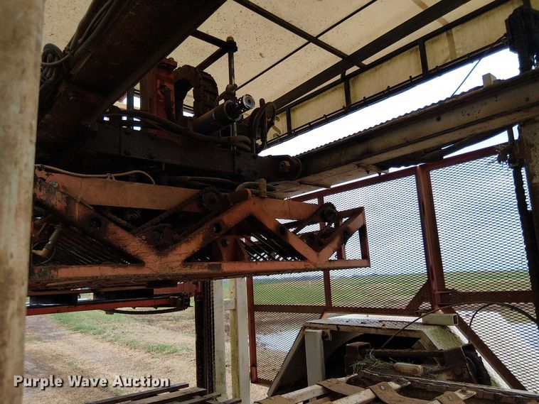 image for item DT4705 2005 Trebro AutoStack sod harvester