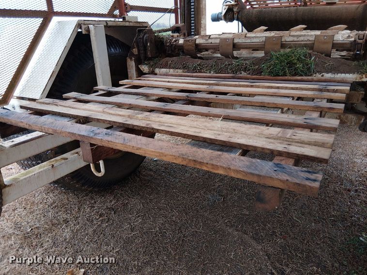 image for item DT4705 2005 Trebro AutoStack sod harvester