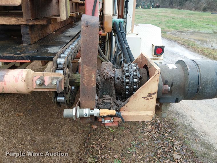 image for item DT4705 2005 Trebro AutoStack sod harvester