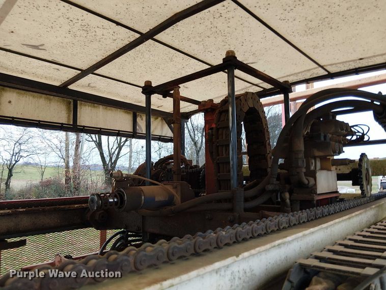 image for item DT4705 2005 Trebro AutoStack sod harvester