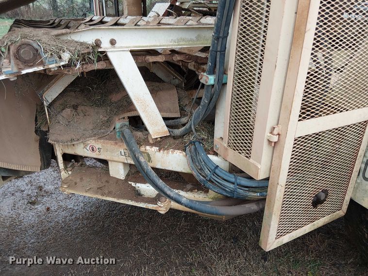 image for item DT4705 2005 Trebro AutoStack sod harvester