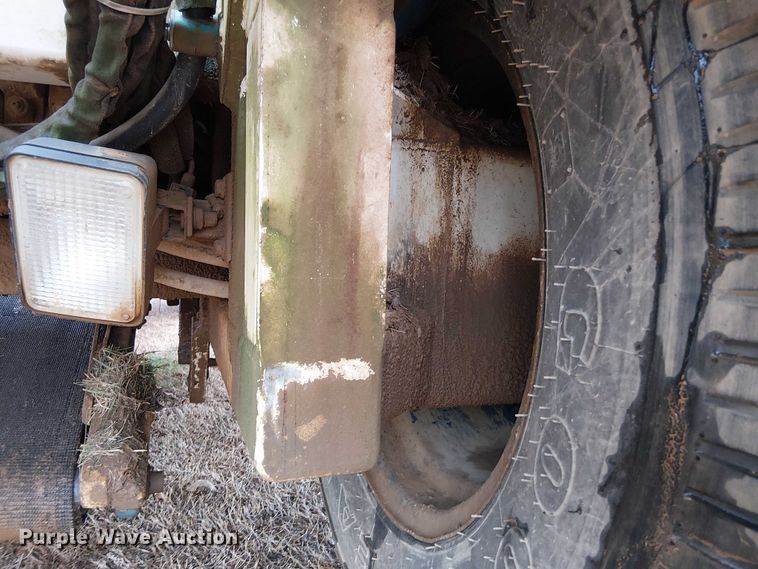 image for item DT4705 2005 Trebro AutoStack sod harvester