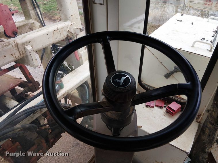 image for item DT4705 2005 Trebro AutoStack sod harvester