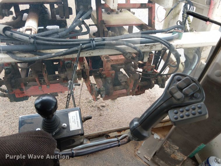 image for item DT4705 2005 Trebro AutoStack sod harvester