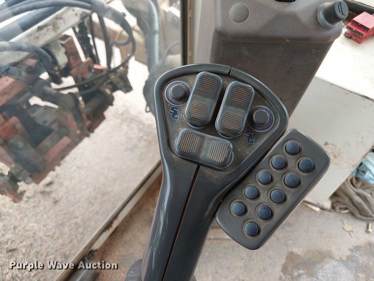 image for item DT4705 2005 Trebro AutoStack sod harvester