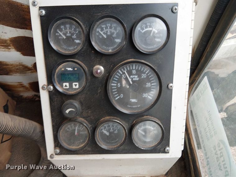 image for item DT4705 2005 Trebro AutoStack sod harvester