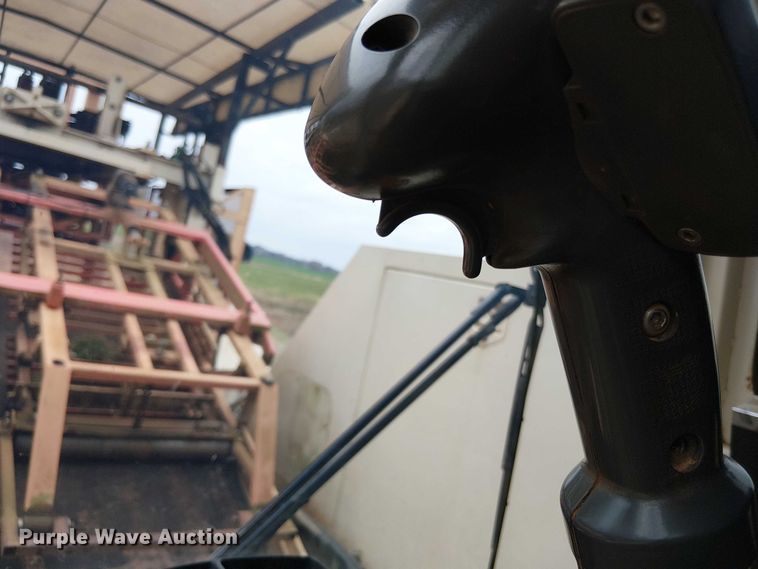 image for item DT4705 2005 Trebro AutoStack sod harvester