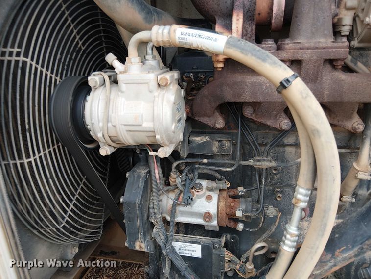 image for item DT4705 2005 Trebro AutoStack sod harvester